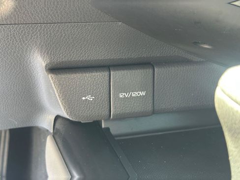 Used 2020 Toyota Camry LE FWD image 22