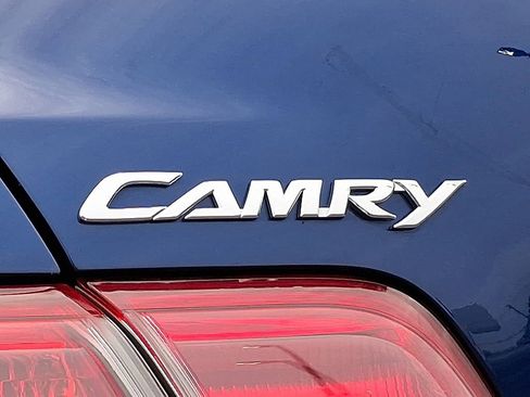 Used 2010 Toyota Camry FWD image 27