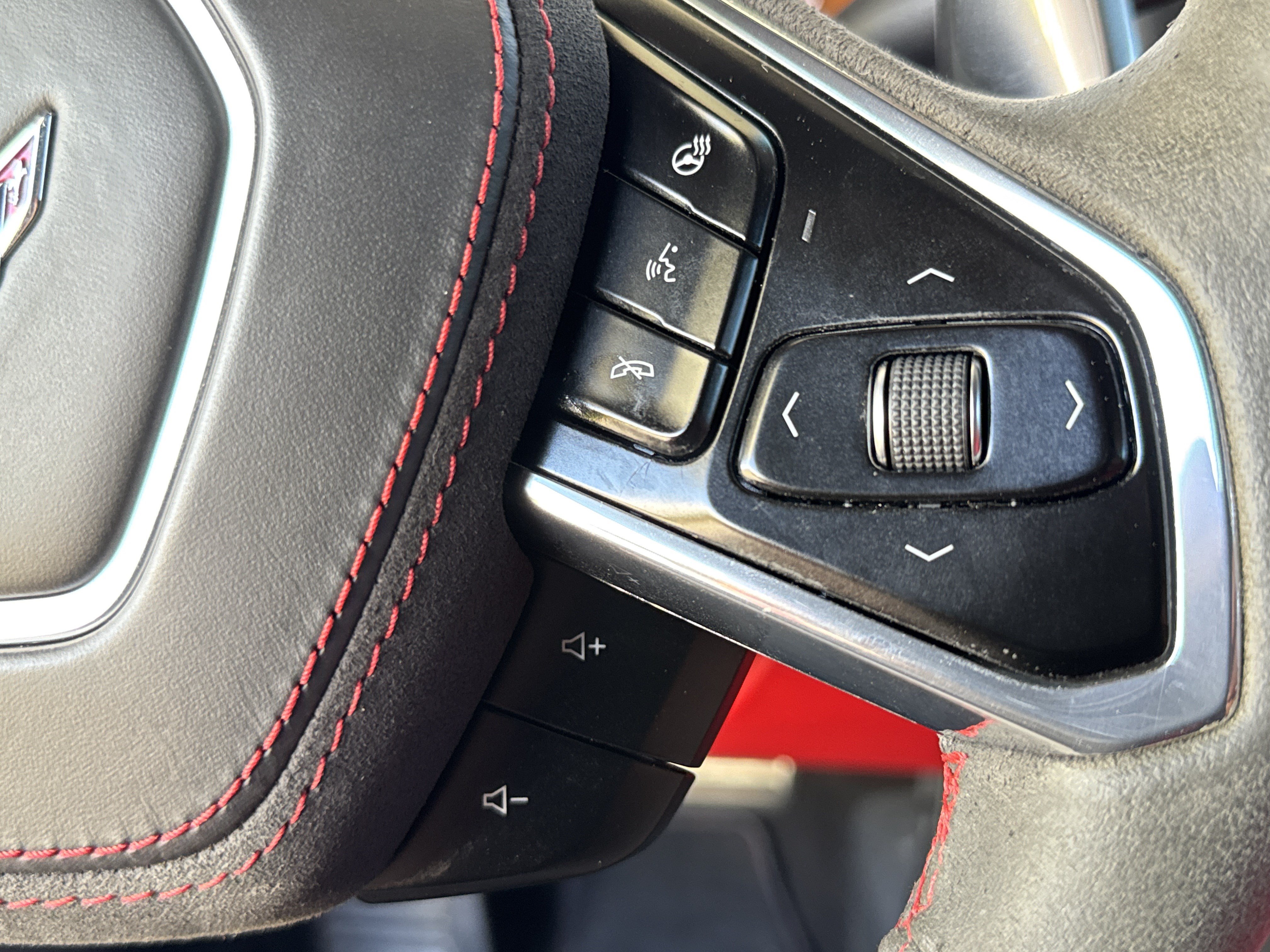 Used 2020 Chevrolet Corvette Stingray Premium Cpe w/ 3LT Preferred Equipment Group RWD image 21