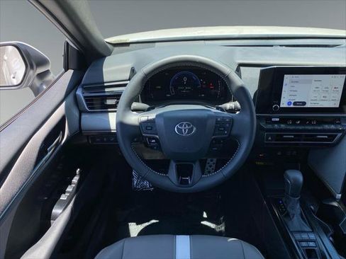 Certified 2026 Toyota Camry SE w/ Convenience Package FWD image 12