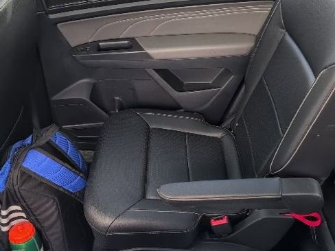 Used 2022 Volkswagen Atlas SE image 9