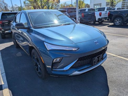 New 2026 Buick Envista Sport Touring image 2