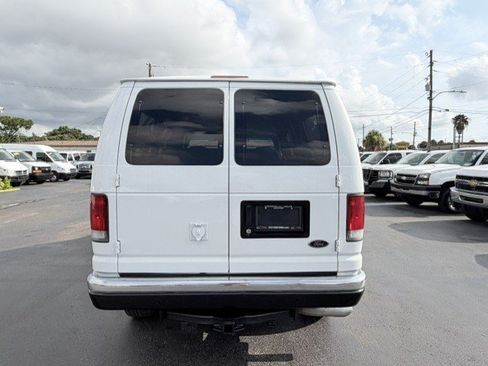 Used 2001 Ford E-350 and Econoline 350 XL RWD image 6