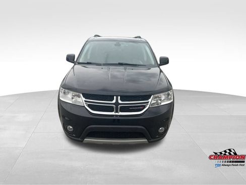 Used 2019 Dodge Journey SE FWD image 9