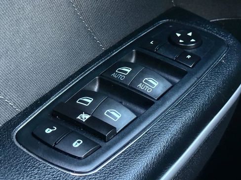 Used 2019 Dodge Charger SXT w/ Cold Weather Package image 23