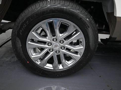 New 2025 Ford F150 King Ranch w/ FX4 Off-Road Package image 29