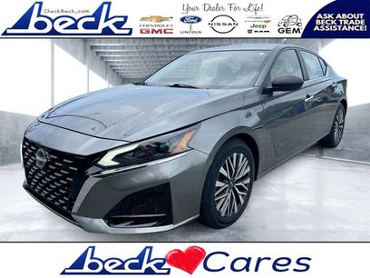 Used 2024 Nissan Altima 2.5 SV