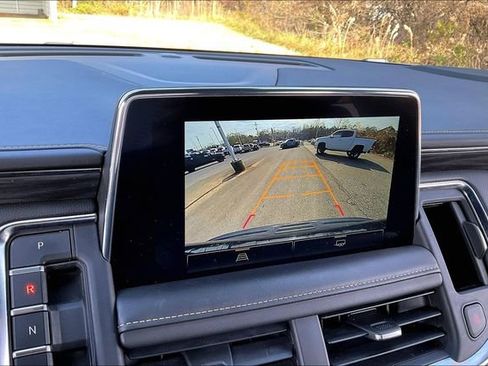 Used 2023 GMC Yukon SLT image 11