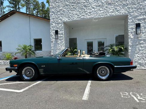Used 1990 Jaguar XJS V12 Convertible image 2