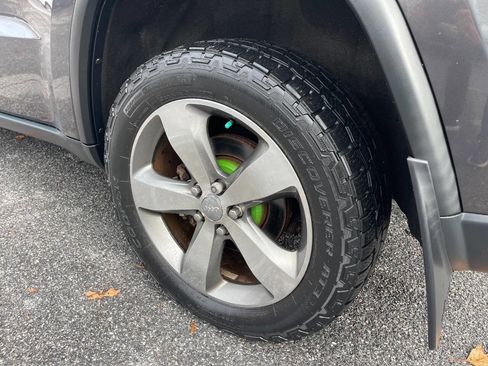 Used 2014 Jeep Grand Cherokee Limited image 41