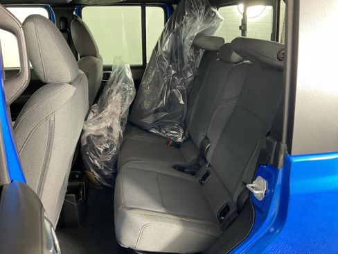 New 2026 Jeep Gladiator Sport image 8