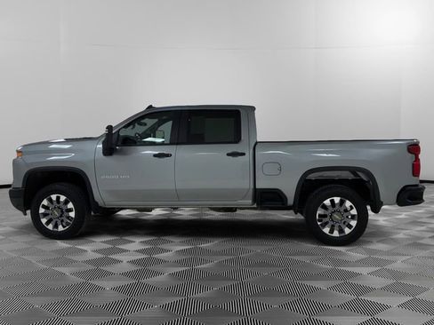 Certified 2024 Chevrolet Silverado 2500 Custom AWD/4WD image 2
