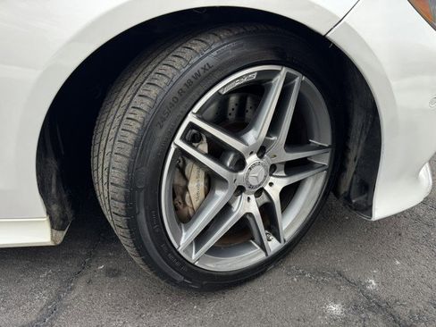 Used 2014 Mercedes-Benz E 550 4MATIC Sedan w/ Premium 1 Package image 37