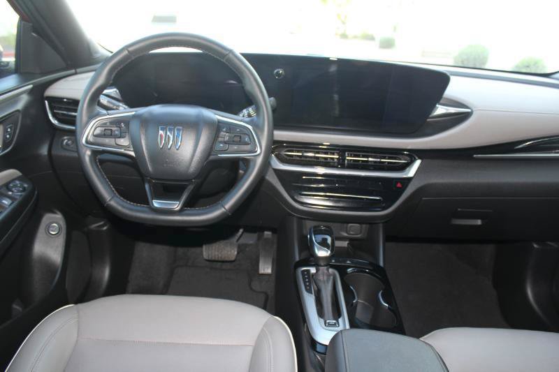 Used 2024 Buick Envista Avenir FWD image 22