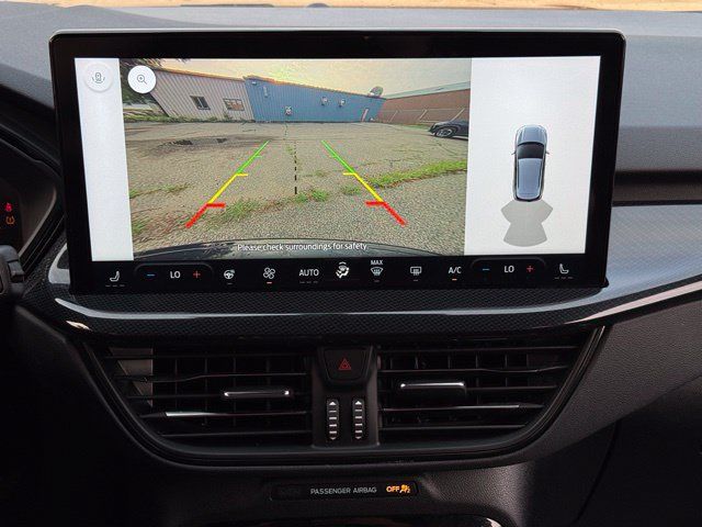 Certified 2023 Ford Escape ST-Line w/ Tech Pack #1 AWD/4WD image 4