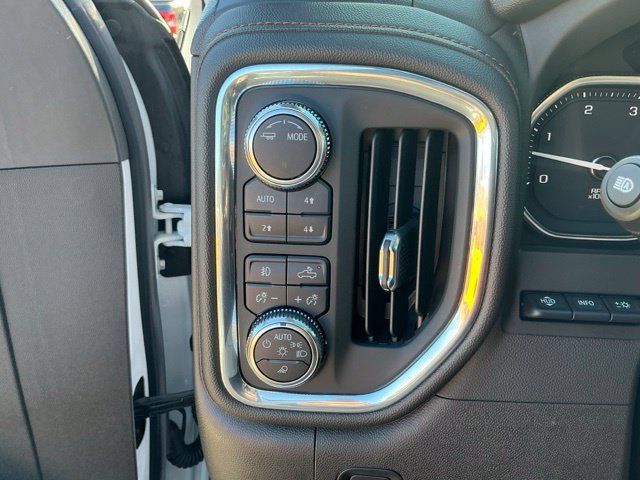 Used 2023 GMC Sierra 2500 AT4 w/ AT4 Premium Plus Package AWD/4WD image 35