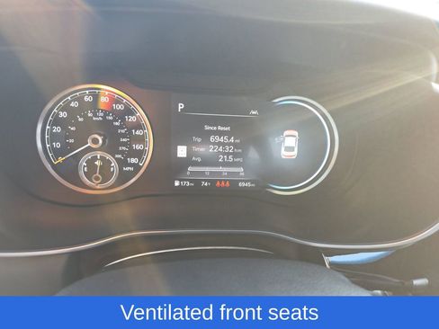 Used 2025 Genesis G70 3.3T Advanced w/ Sport Prestige Package image 10