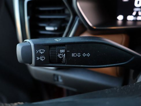 Used 2024 GMC Canyon AT4 w/ AT4 Premium Package image 34