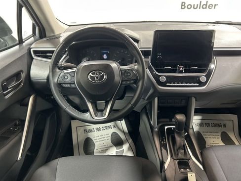 Used 2024 Toyota Corolla Cross LE image 21