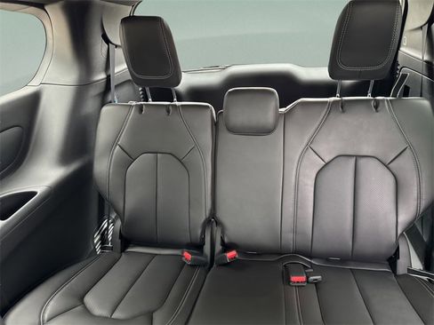 New 2026 Chrysler Voyager LX image 12