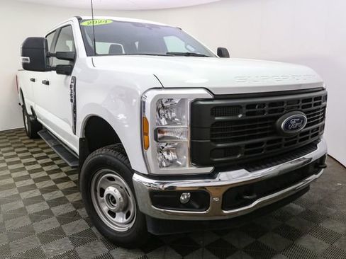 Used 2024 Ford F350 XL w/ FX4 Off-Road Package AWD/4WD image 3