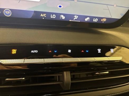 Used 2026 Buick Enclave Preferred FWD image 23
