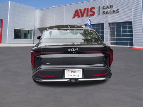 Used 2025 Kia K4 LXS image 9