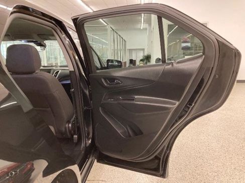 Used 2019 Chevrolet Equinox LT FWD image 35
