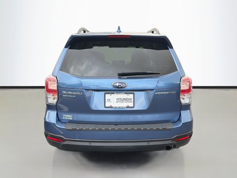 Used 2018 Subaru Forester 2.5i Touring image 4