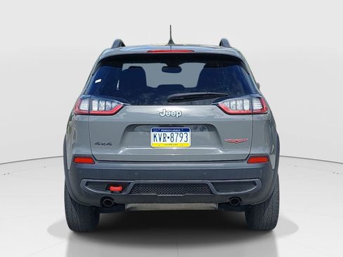 Used 2019 Jeep Cherokee Trailhawk w/ Cold Weather Group image 6