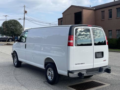 Certified 2025 GMC Savana 2500 w/ Driver Convenience Package RWD image 5