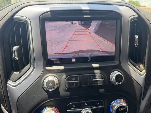 Used 2019 GMC Sierra 1500 SLT w/ SLT Premium Package AWD/4WD image 18