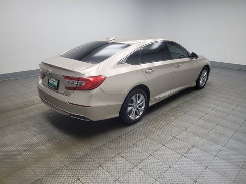 Used 2019 Honda Accord LX image 10