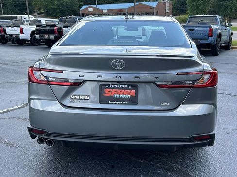 New 2026 Toyota Camry SE FWD image 4