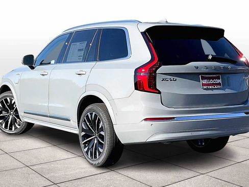 New 2026 Volvo XC90 T8 Ultra w/ Protection Package Premier image 3