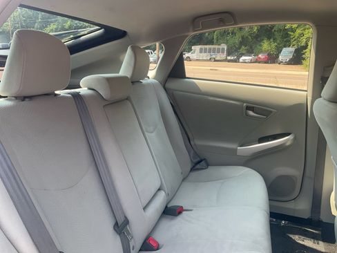 Used 2015 Toyota Prius Two FWD image 17