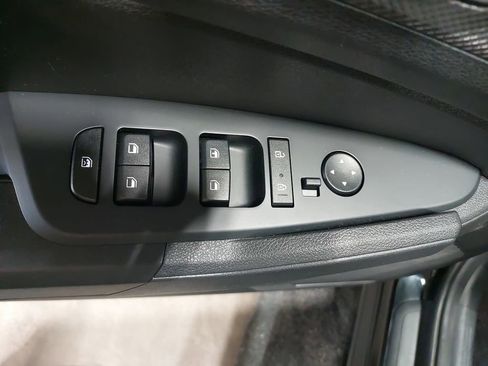 Used 2025 Kia Sportage LX image 44