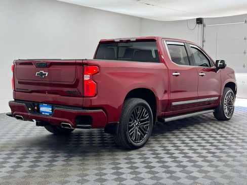 Used 2024 Chevrolet Silverado 1500 High Country AWD/4WD image 9