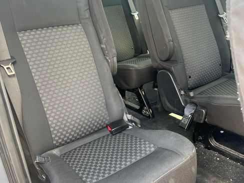 Used 2021 Ford Transit 350 XLT RWD image 4