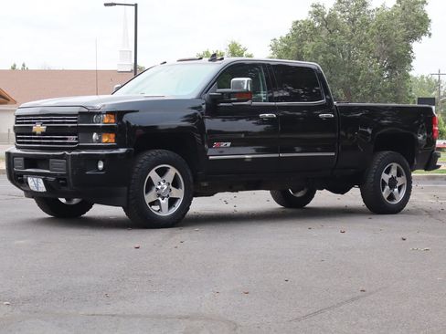 Used 2016 Chevrolet Silverado 2500 LTZ w/ Duramax Plus Package AWD/4WD image 11