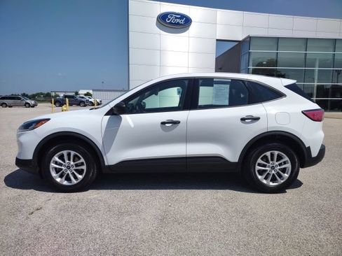 Used 2020 Ford Escape S AWD/4WD image 2