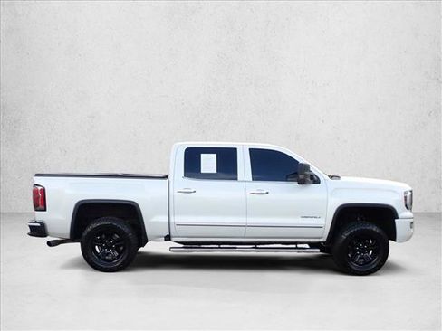 Used 2018 GMC Sierra 1500 Denali AWD/4WD image 5