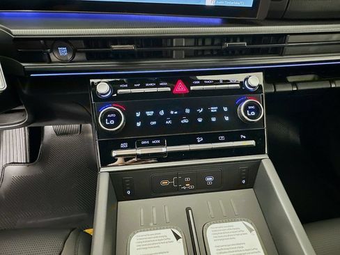 New 2026 Hyundai Santa Fe Calligraphy FWD image 14