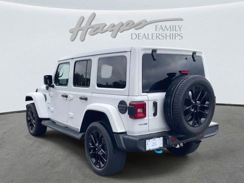 Used 2023 Jeep Wrangler Sahara w/ Cold Weather Group image 30