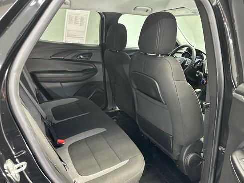 Used 2023 Chevrolet TrailBlazer LT FWD image 11