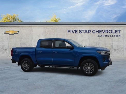 Used 2023 Chevrolet Colorado LT w/ LT Convenience Package image 9