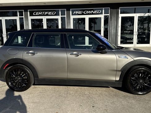 Used 2017 MINI Cooper Clubman S image 6