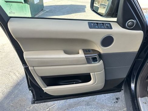 Used 2016 Land Rover Range Rover Sport HSE image 13