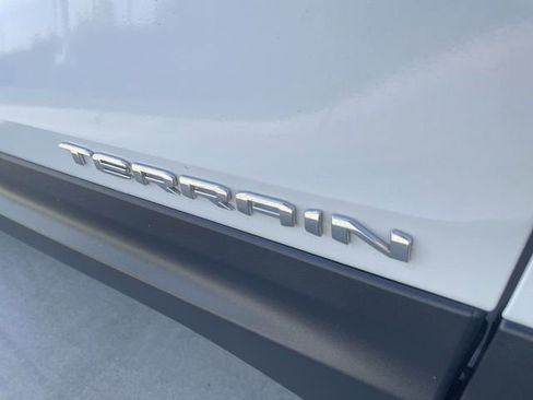 Used 2023 GMC Terrain SLT FWD image 31