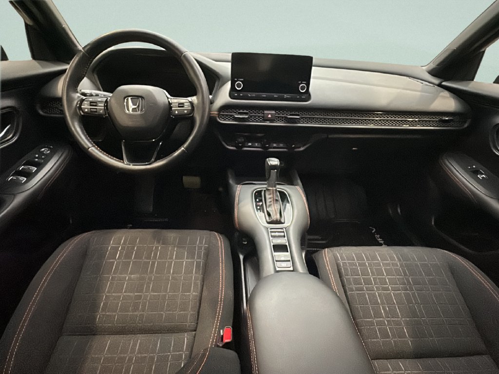 Certified 2024 Honda HR-V Sport image 3